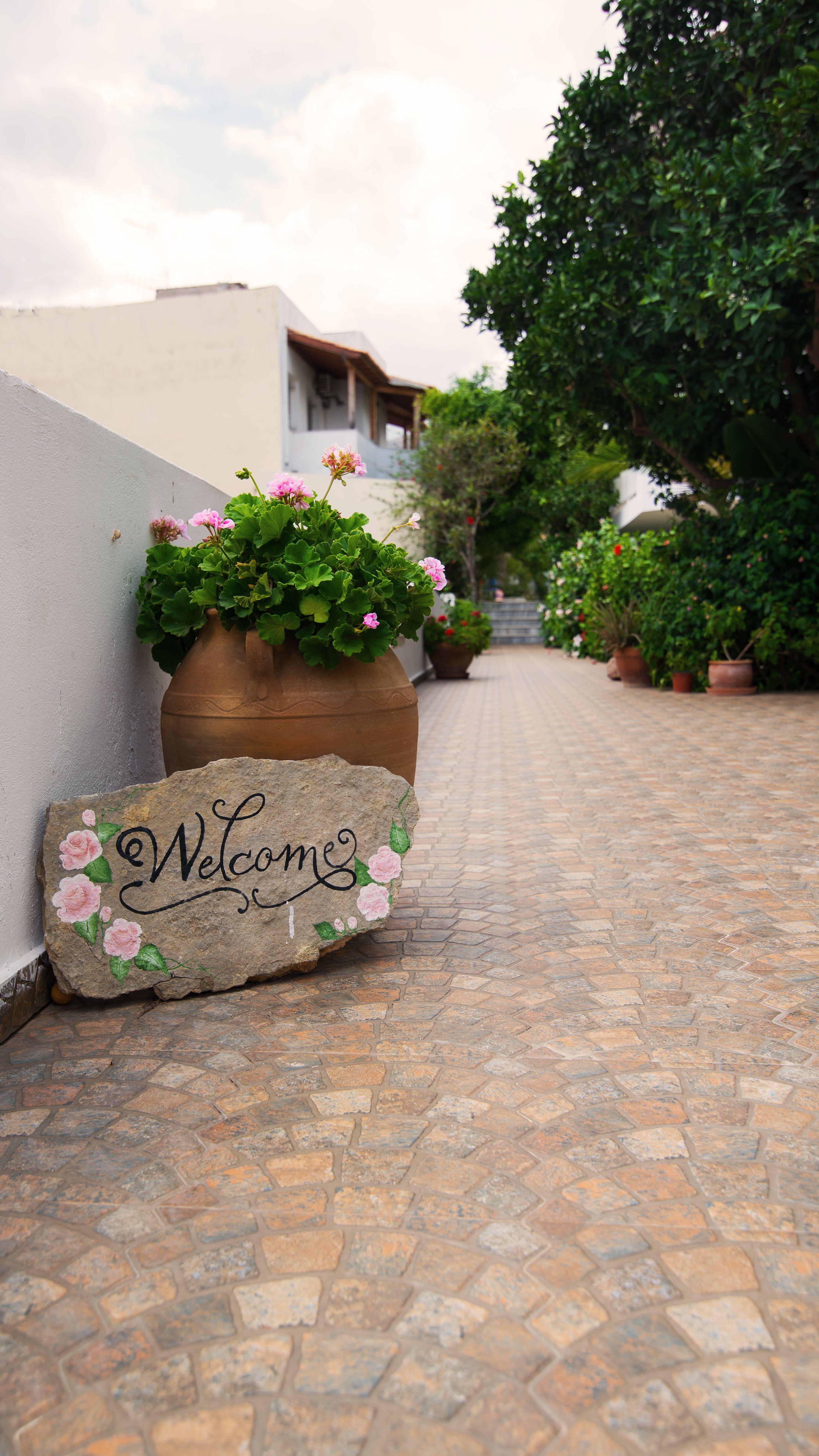 Melissa Apartments, Studios & Suites Malia Exterior foto